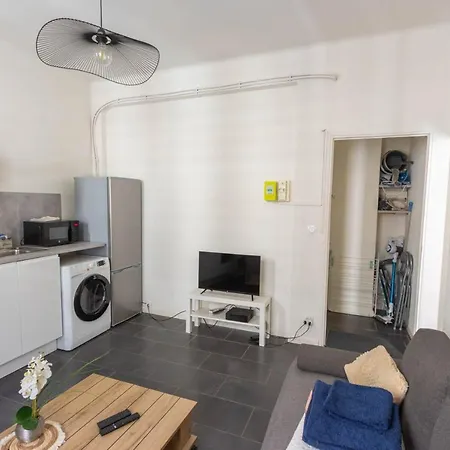 Superbe A 250 M De La