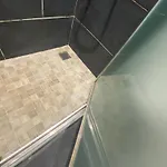 아파트 Superbe A 250 M De La *