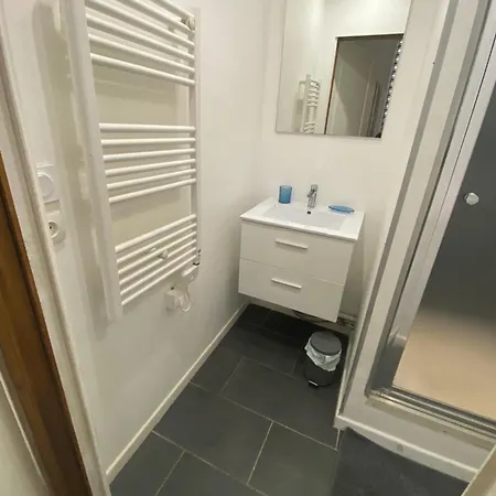 Apartmán Superbe A 250 M De La *